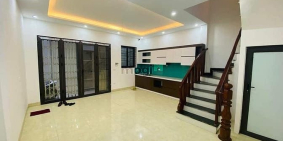 Bán nhà riêng: Cô Mai gửi bán nhà Nguyễn Viết Xuân, Hoàng Văn Thái 41m2, 3 nhà r