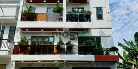 Bán nhà riêng: Nhà đường thông TX 25, DT:4,5x12M, Lửng, 3 Lầu, 4PN, 5VS,  Sân th