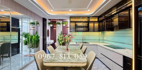 Bán nhà riêng: Nhà đường xe hơi Thạnh Xuân 25, DT:4x14M, Lửng, 3Lầu, 4PN, Gara ô