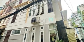 Bán nhà riêng: Chủ gửi bán căn nhà tâm huyết CMT8 Q10 hoa  70 triệu a.c.e nhậ