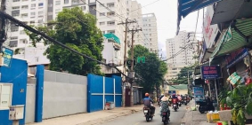 Bán nhà riêng: Ngộp, Cần bán Nhà hẻm xe tải 8x18 . 3 lầu, Giá 12,5 tỷ TL