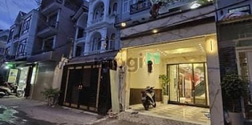 Bán nhà riêng: Nhà Phố hiện đại mặt tiền đường 8m 1979 Huỳnh Tấn Phát 4,3m x 19m