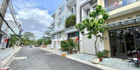 Bán nhà riêng: Nhà Phố Giá Cực Tốt Khu Vực Dân Trí Cao - Hẻm 9m 1979 Huỳnh Tấn P