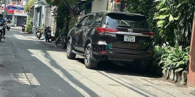 Bán nhà riêng: Bán nhà 4lầu hẻm KD 752 Lạc Long Quân 90m2 ngang 5m gần chợ nhỉnh