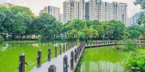 Bán căn hộ chung cư: 3PN Emerald view nhìn Land Mark 81 đã decor nội thât hơn 1 