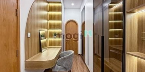 Bán nhà riêng: Chính chủ bán nhà Bến Vân Đồn Q.4 - ngang 4,4m x 13m giá 11,868 t