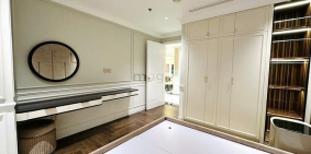 Bán căn hộ chung cư: Gấp bán căn hộ cao cấp Vinhomes Đồng Khởi - 190m2, view Hồ 