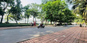 Bán căn hộ chung cư: Phải Thật Nhanh! Vip nhất tập thể Giảng Võ_Ba Đình_view hồ