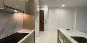 Bán căn hộ chung cư: Bán căn 2PN ban công Quận 1 KingDom101 giá 5 tỷ thuế phí tặ