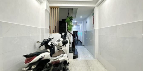 Bán nhà riêng: Q1- Trần Quang Khải- 8CHDV- dòng tiền 35tr/tháng