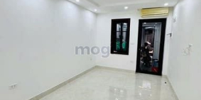 Bán căn hộ chung cư: Nhỉnh 3 tỷ VIP Đào Tấn_Ba Đình_T1_2 thoáng_60m2 2pn 2wc nh