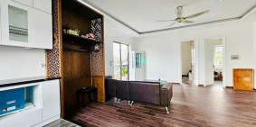 Bán căn hộ chung cư: Nhỉnh 8 tỷ Chung Cư 67 Văn Cao_Ba Đình_Lô Góc_Gara ôtô 65m