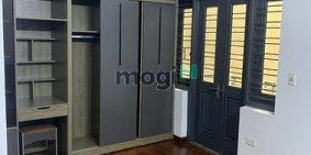 Bán nhà riêng: Bán nhà 5 tầng Tân Mai, 38m2, ngõ nông, giá 7.6 tỷ