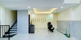 Bán nhà riêng: Bán CHDV Thốg Nhất,P.15, 5,5 x 8 NH 6m,TN 26 triệu/thág giá 5.85 