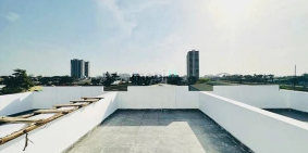 Bán nhà riêng: Bán nhà 5 tầng Giải Phóng, 41m2, giá 8.8 tỷ, ngay hồ Linh Đàm