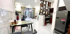 Bán nhà riêng: NHÀ SÁT HẺM Ô TÔ -3 TỶ 050 hơn -Nguyễn Thiện Thuật, Q3. ️DT 3