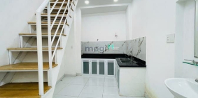 Bán nhà riêng: Bán nhà 2 tầng sát MT Nguyên Hồng, mua sinh lời cao, DT 48m2 chỉ 