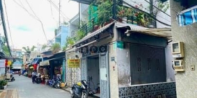 Bán nhà riêng: Chủ bán nhà vị trí sát bên chợ, Có 5 Phòng 15tr/th, 81m2, nhỉnh 6