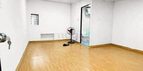 Bán nhà riêng: BÁN NHÀ 2tầng đủ công năng , gần phố , tiện ích bạt ngàn 40m2 Nhỉ