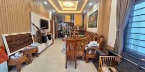 Bán nhà riêng: Siêu Phẩm Chợ Hiệp Bình 240m2 - Dòng tiền 30tr - Nội Thất Gỗ Đỏ