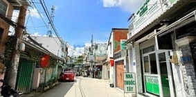 Bán nhà riêng:  Nhà Huỳnh Tấn Phát 4x14m, 3 tầng, giá 6,5 tỷ.