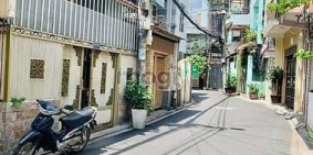 Bán nhà riêng: Bán Nhà Ngang 4,8x13m,Hẻm Nhựa5m, Lạc Long Quân-Quận Tân Bình-Giá