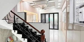 Bán nhà riêng: nhà vị trí đắc địa lên sóng. Căn góc 2 mặt tiền Tô ngọc vân. Q12.