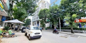 Bán nhà riêng: Chủ Bán Nhà 4Tầng,36m2-Để Định Cư-Gần Chợ Bến Thành - Q