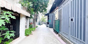 Bán nhà riêng: Bán nhà 1886 – sổ hồng riêng, hẻm 3.5m, cách xe hơi 50m – giá 4 t