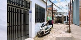 Bán nhà riêng: Cần bán gấp căn nhà Quận 8 - sổ hồng riêng - hẻm 1/ Phạm Thế Hiển