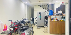 Bán nhà riêng: Chỉ Hơn 40triệu/m2 - HXH- Đường Số 6 - Linh Xuân - Thủ Đức.