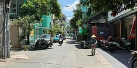 Bán nhà riêng: Bán nhà HXH Đào Duy Anh P9 Q.PN 110m2 ngang 7.3m 4 Tầng Giá chỉ 1