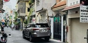 Bán nhà riêng: Bán nhà HXH Lý Chính Thắng P.VTS Q.3 ngang 4m 80m Giá chỉ 14.5 Tỷ