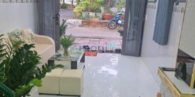 Bán nhà riêng: Bán nhà Quận 8 – Góc 2 mặt tiền đường 8m, gần ĐH Tôn Đức Thắng