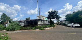 Bán đất thổ cư: Bán LÔ góc mặt tiền Cô Giang khu đấu giá phường Hoa Lư