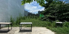 Bán đất thổ cư: Nền lớn gần 1 công đất mặt tiền Trần Hoàng Na đoạn KDC Hồng Phát