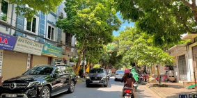 Bán đất thổ cư: Bán đất khu 918 sân golf Long Biên vỉa hè 3 oto tránh khuôn tiền