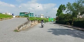 Bán đất thổ cư: Bán đất phố Bắc Biên Ngọc Thụy, 54m2, tặng GPXD 4 tầng 1 tum