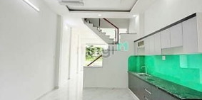 Nhà riêng: Nhà mới xây, 1 trệt 1 lầu sân thượng, 2PN 3WC, Đường số 10