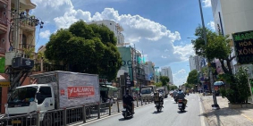 Nhà phố: Cho thuê nhà MT Hòa Bình, 6,5x35. 2Pn, Nhà mới 35 triệu