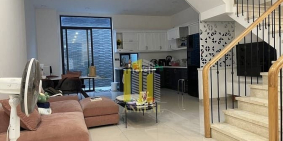 Nhà phố: Nhà Hiện Đại Full Nội Thất Khu Đảo Kim Cương Giá 35 Triệu