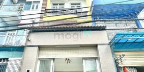 Nhà riêng: Nhà (4m x 20m) 5 tầng, điện 3 pha, tời hàng, Đường Chiến Lược.