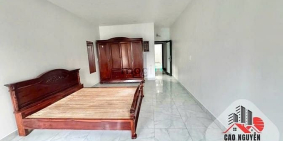 Nhà riêng: Nhà mặt tiền, Khu Tên Lửa, 4x20 3 lầu 6 phòng 7 toilet