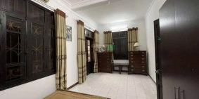 Nhà riêng: Cho thuê nhà ngõ 36 hoàng ngọc phách 50m x5T ô ô đỗ cửa