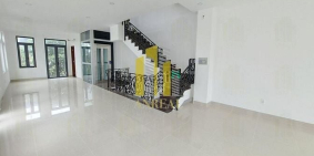 Biệt thự: Villa Văn Phòng Có Hầm Sàn Trống Suốt - 3 Lầu, Thang Máy Giá 55 Triệu