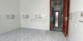 Nhà riêng: Nhà 4x20 1 lầu 3 phòng ngủ 3wc , đường Mã Lò