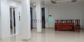 Nhà riêng: Cho thuê nhà ngõ 199 hồ tùng mậu 130m x 7T thang máy