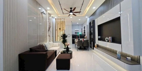 Nhà riêng: Cho thuê nhà MT gần Đầm sen, 4,2x35, 3 lầu, 5Pn 5wc, 25 triệu