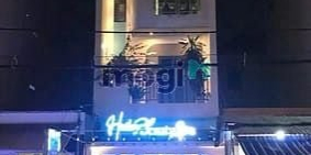 Nhà phố: Nhà đẹp hiện đại, khu tên lửa, tân tạo, 2 lầu 4 phòng ngủ.