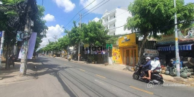 Nhà phố: Nhà MẶT TIỀN HƯƠNG LỘ 2 4.5x40m 1 lầu giá 22tr